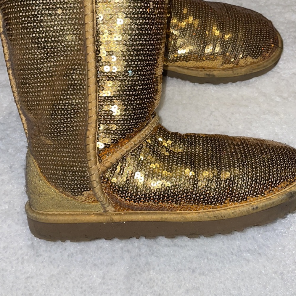 Ugg Boots - Picture 2 of 4